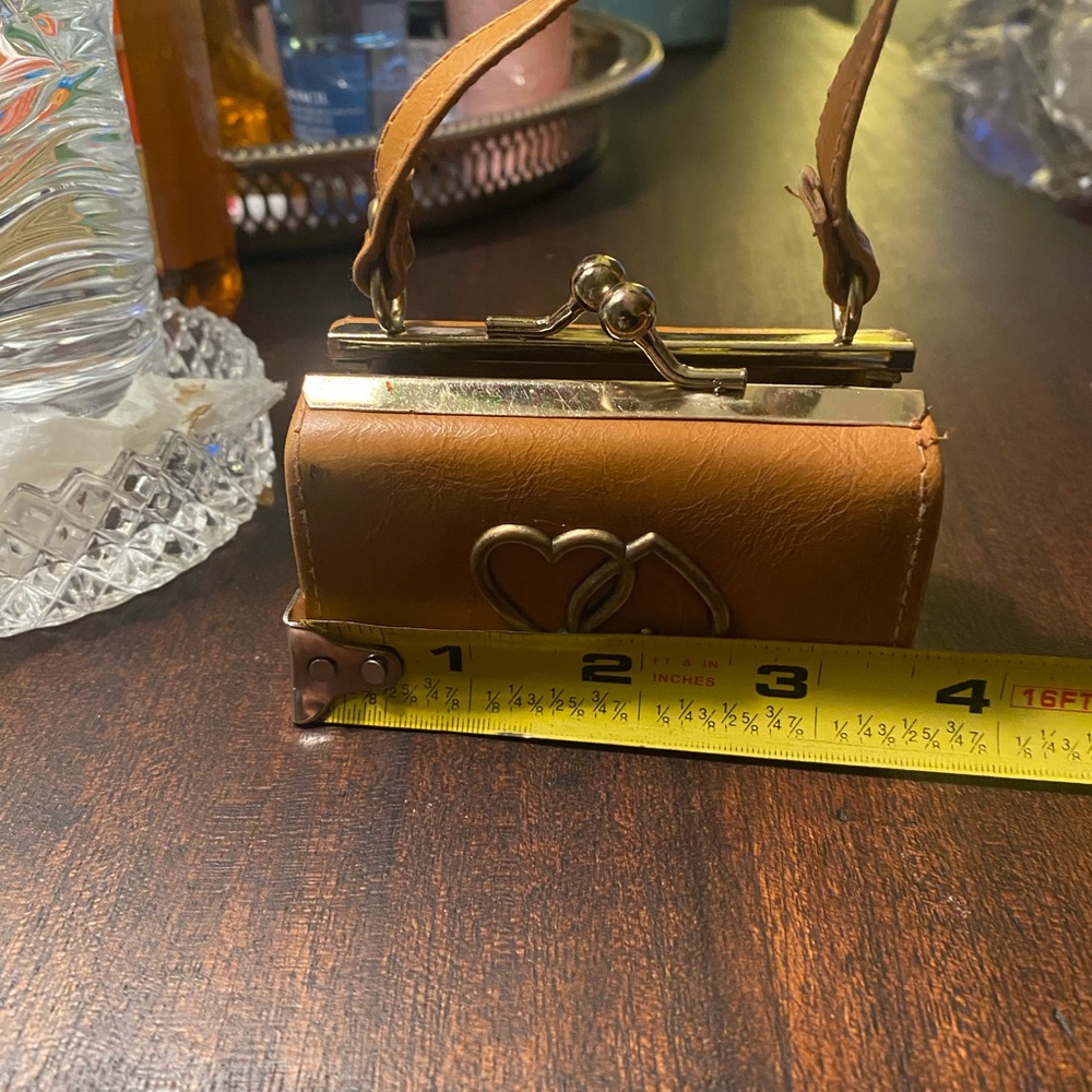 Vintage Tan Heart Accent Mini Handbag Lipstick Holder, chain purse. - Picture 6 of 6